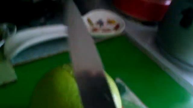 Фрукт "свити" и живые червячки слизарио смотреть онлайн