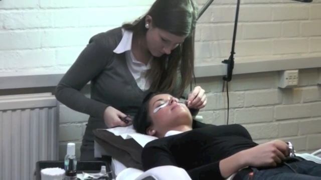 Individual Eyelash extensions - colour eyelash extensions смотреть онлайн