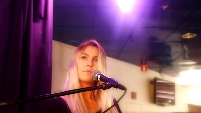 La Camisa Negra demo Katy Tindemark смотреть онлайн