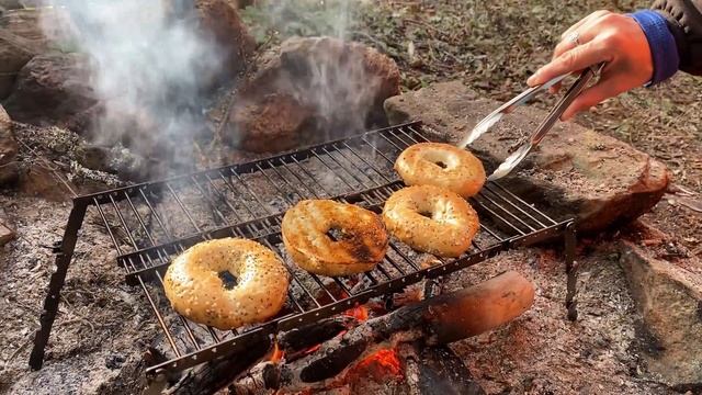 Heated Wilderness Shelter Upgrade - Building a Wind Proof Entrance - Overnight Camping смотреть онлайн
