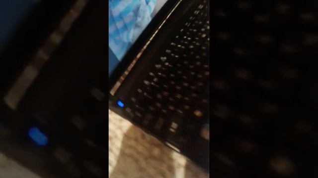 Пробую советы чтоб починить ноутбук( смотреть онлайн