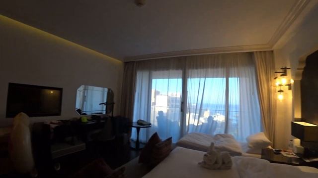Мы в ОАЭ!?//Fairmont Fujairah Beach Resort смотреть онлайн