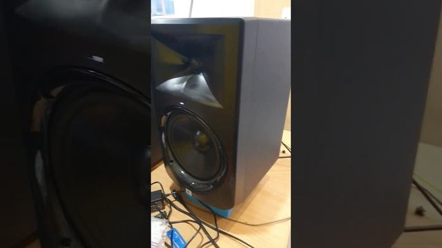 Лучшие Студийные мониторы? JBL 308 смотреть онлайн
