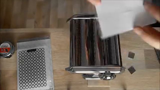 DIY: come embossare le lamine di metallo con macchina per la pasta смотреть онлайн