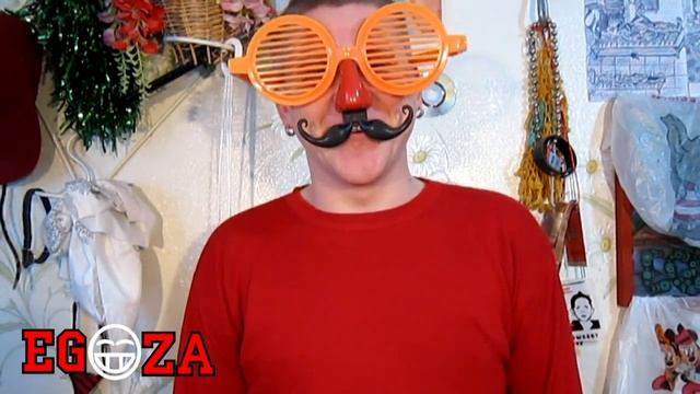 EGOZA-Усатый У. Чем отличаются эти два телефона смотреть онлайн