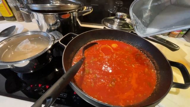 Рассольник с перловкой и солеными огурцами рецепт. Рассольник с Мясом отличный рецепт. С Рисом смотреть онлайн