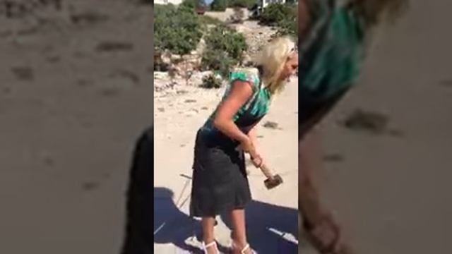 Куем железо пока горячо смотреть онлайн