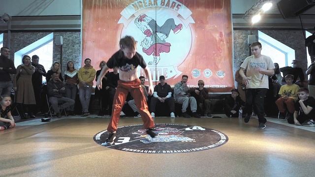 БРЕЙК ДАНС ДЕТИ ↔ Power Move ↔ до 18 лет ↔ ROUND 1 ↔ 1'4 ↔ BREAK BARS 4 #breakbars4 #bmvideo смотреть онлайн