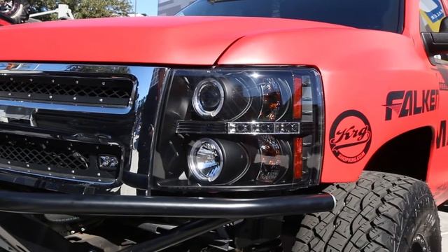Spyder Auto Presents 2007-2013 Chevy Silverado Spyder Headlights at SEMA 2014 смотреть онлайн