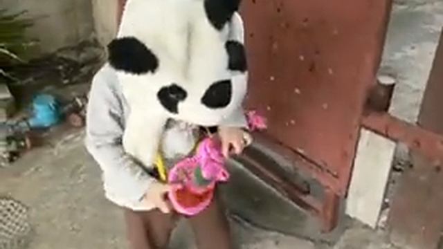 Linlin Panda Pink with Guitar toy смотреть онлайн