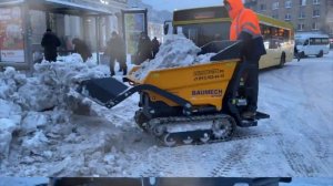 Уборка снега мини-думпером BAUMECH GT1000