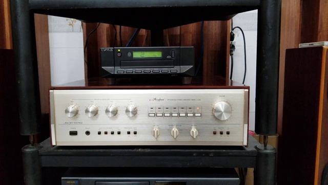 Accuphase E-206 + Monitor Audio 3 + Cyrus dAD 3 смотреть онлайн