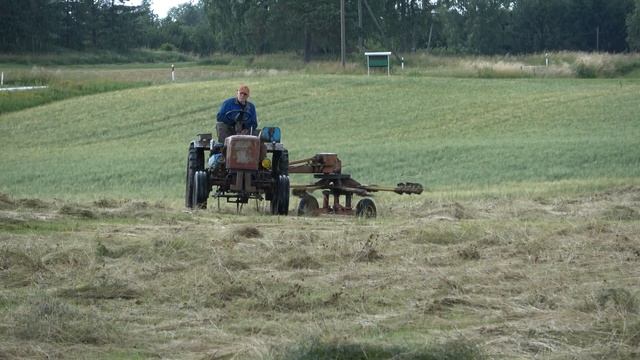 Raking Hay. T-25 + GVR-3. In The Rain!