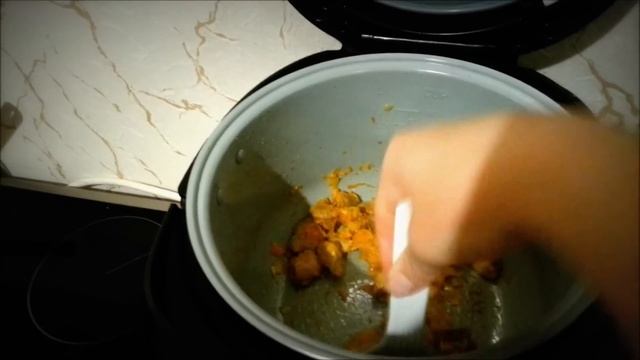 Тушеная капуста со свининой в мультиварке POLARIS PMC 0517AD смотреть онлайн