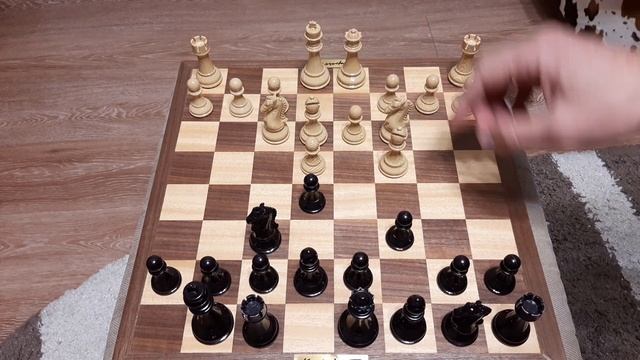 Шахматы. Пешка первым ходом ловит три фигуры. Очень классная ловушка. смотреть онлайн