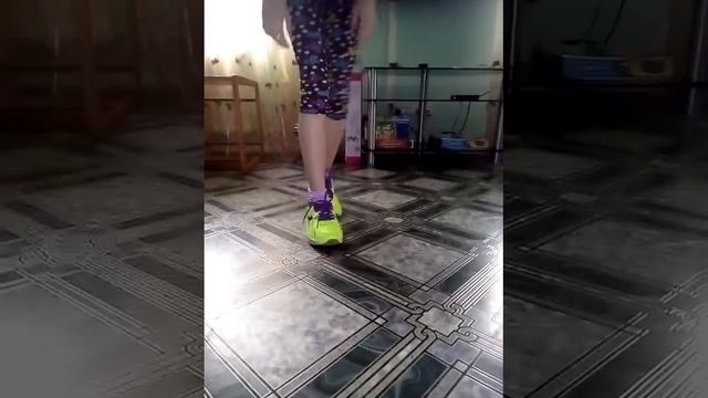 Как научиться танцевать Shuffle смотреть онлайн