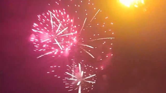 2022-й! В Одессе прогремел праздничный салют смотреть онлайн