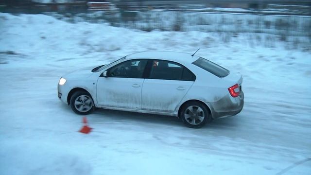 "20=19" на автодроме Гоночной Академии АЗ. №2 видео 2 смотреть онлайн