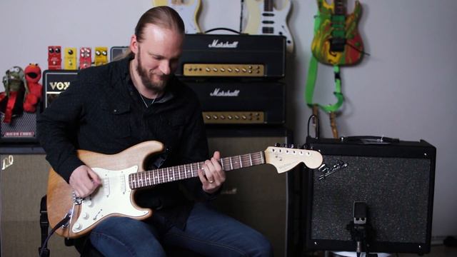 Fender Mustang GTX50 (Does It All, But How Well?) смотреть онлайн
