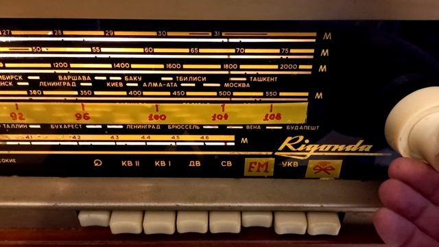 Ламповая радиола "Ригонда-моно" с ФМ диапазоном и блю-тузом смотреть онлайн
