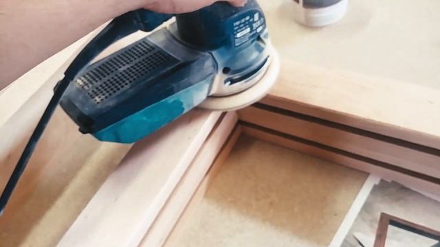 Кофейный столик со стеклом. Coffee table with glass DIY. смотреть онлайн