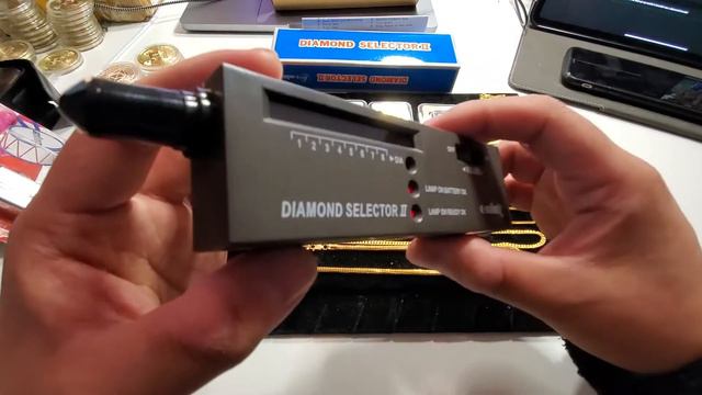 Diamond Selector 2 II Diamond Tester From AMAZON - Demo How To Use and Test For Diamonds смотреть онлайн
