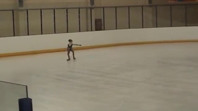 Юный фигурист Снежинск.mpg смотреть онлайн