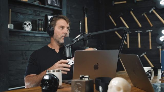 Power Athlete Radio Ep 655 // Muscle Building BFR Biohack смотреть онлайн