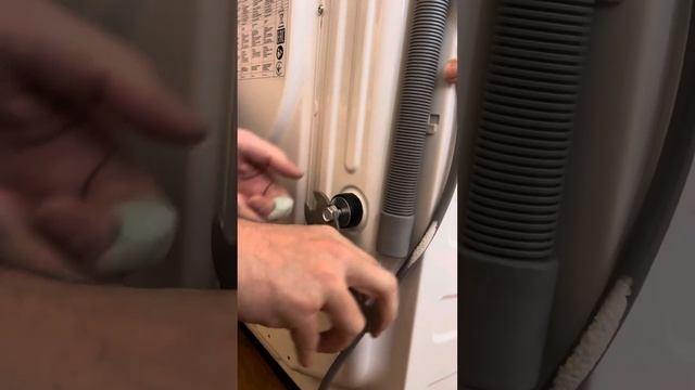 Транспортировочные болты стиральной машины Haier демонтаж