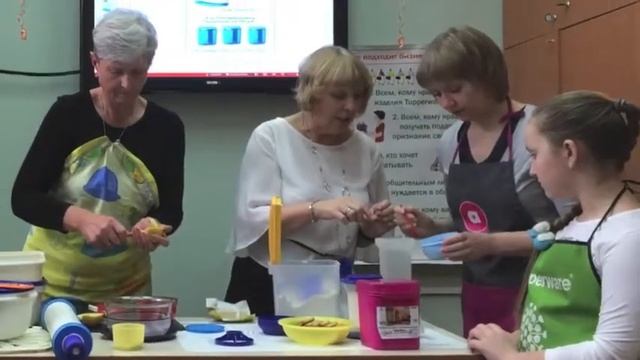 С праздником 8 марта! смотреть онлайн