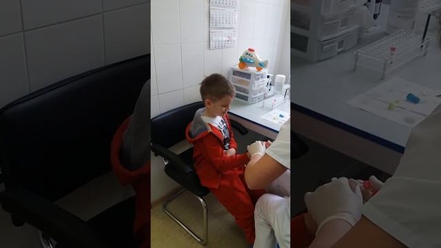 Анализ крови сдавать не больно и не страшно смотреть онлайн