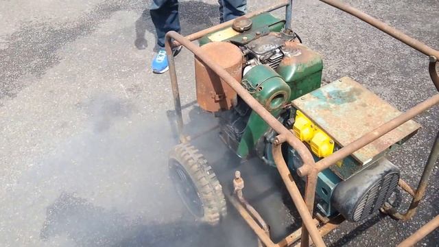 Starting a lister-Petter diesel generator cold start смотреть онлайн