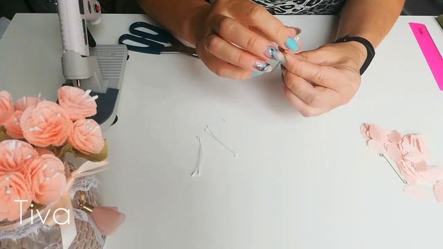 Мелкоцвет из гофрированной бумаги. Делаем красивые цветочки своими руками! смотреть онлайн