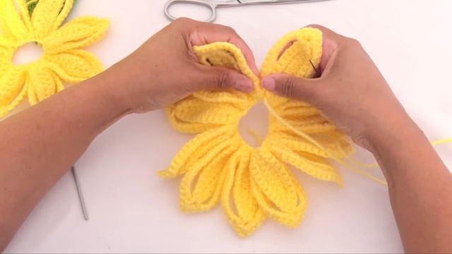 Como Hacer Flores Fáciles Girasoles En 3D A Crochet Con Hojas Tejido Tallermanualperu