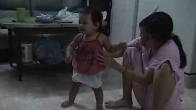 Con gái tập đi (29-07-2004) смотреть онлайн