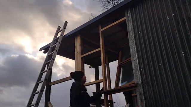 Shepherd's Hut Build Part 3. Designed and built to travel behind my David Brown tractor. смотреть онлайн