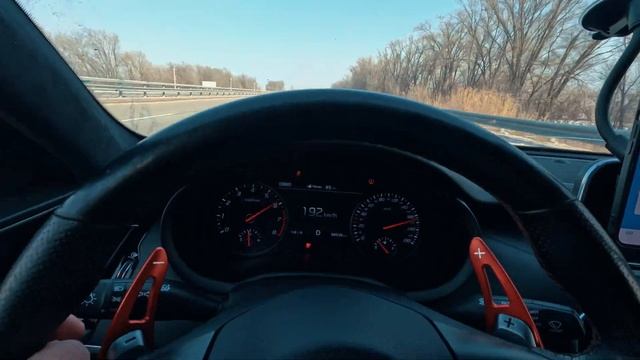 Kia Stinger 3.3 TURBO // 0-100 смотреть онлайн