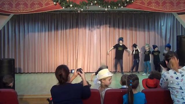 10. Студия брейк данса "Наши дети" смотреть онлайн