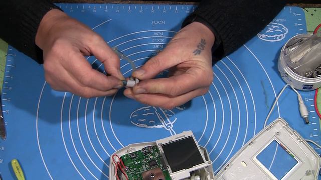 Як самостійно відремонтувати тонометр A&D model UA-777. Не набирає тиск. смотреть онлайн