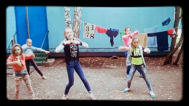Флешмоб | Justin Bieber- all around the world смотреть онлайн