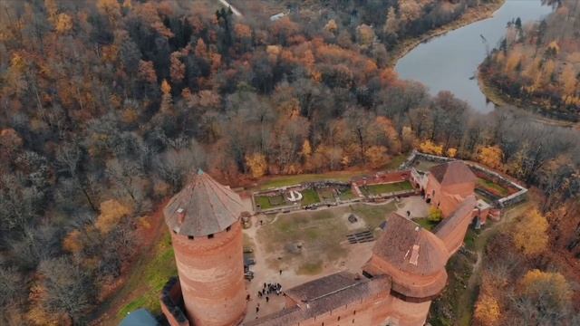 № 160. ТУРАЙДСКИЙ ЗАМОК, ЛАТВИЯ. Пятничный отжим. смотреть онлайн