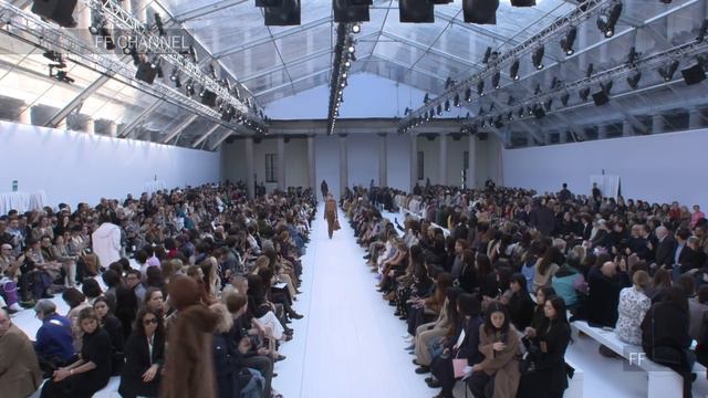 Max Mara | Fall Winter 2020/2021 | Full Show смотреть онлайн