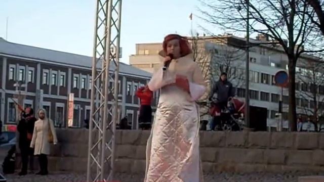 Joulun avaus laulua 17.11.2013 v5 Tampereen Keskustori смотреть онлайн