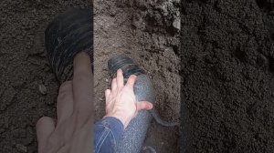 Как соединить 110 пнд трубу со 110 канализационной.