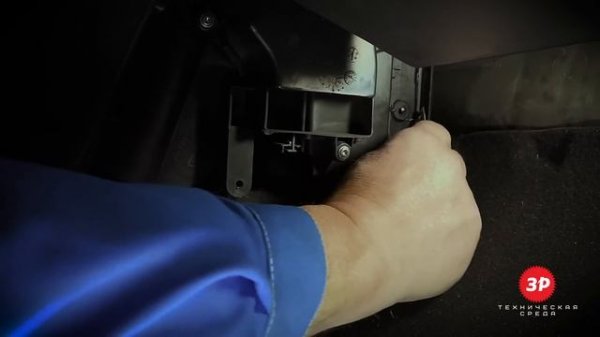 Оснащаем салонным фильтром Renault Logan