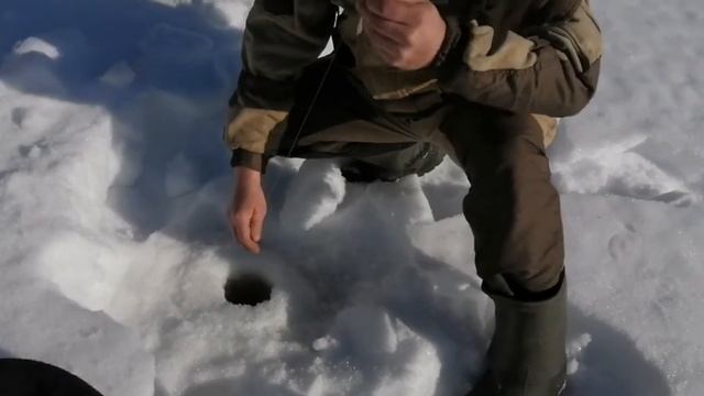 ЛОЗЬВА ! Рыбалка в конце марта! смотреть онлайн