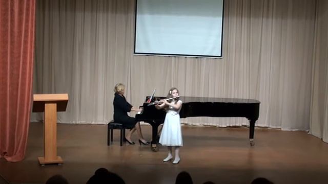 Логинова Влада Глюк Орфей Концерт в ДШИ №8 2015г смотреть онлайн