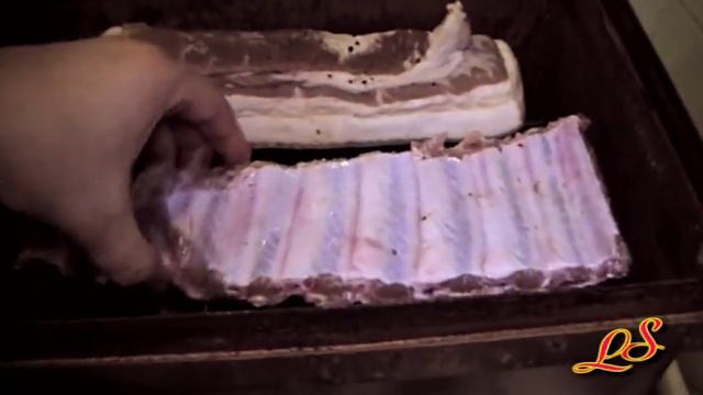 Как закоптить подчеревек и ребрышки. смотреть онлайн