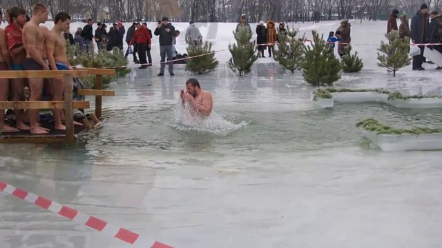 Бровари, пекарня, парк «Приозерний», свято Хрещення Господнє 19.01.2017р._HD смотреть онлайн