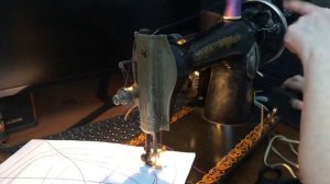 Швейная машина Подольск 1М с электроприводом.